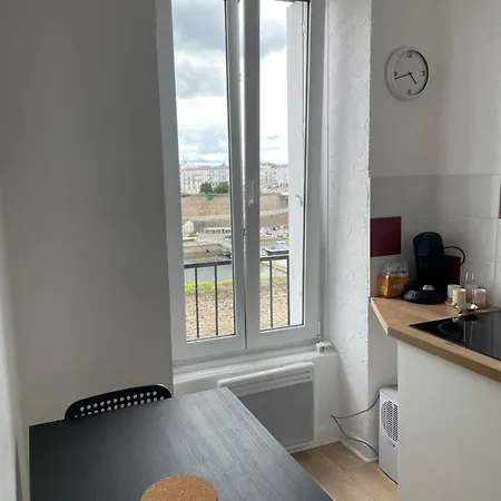 Apartment Studio Proche Centre Et Vue Sur Le Port Brest